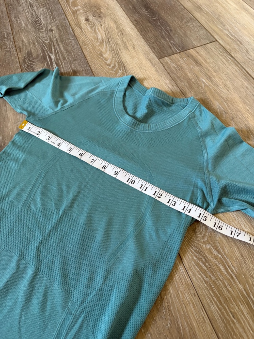 Lululemon Swiftly Tech Long Sleeve Crew - Picture 5 of 6